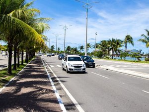 SMTT alerta motoristas para mudança nas leis de trânsito