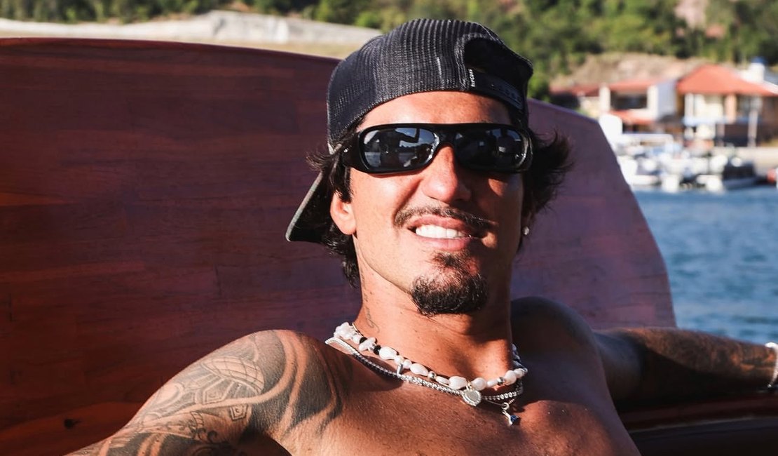 Gabriel Medina escolhe Alagoas para curtir o fim de ano e compartilha momentos