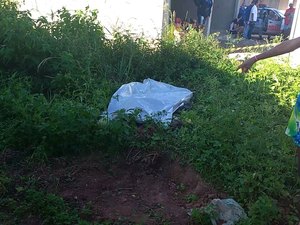 Filhos são procurados por assassinato de pai no interior de Feira Grande 