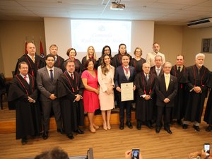 Ministério Público concede ao governador Paulo Dantas Comenda Rodriguêz de Melo, a mais alta honraria da instituição