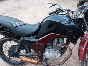 Jovem que estava em liberdade condicional é preso com moto adulterada