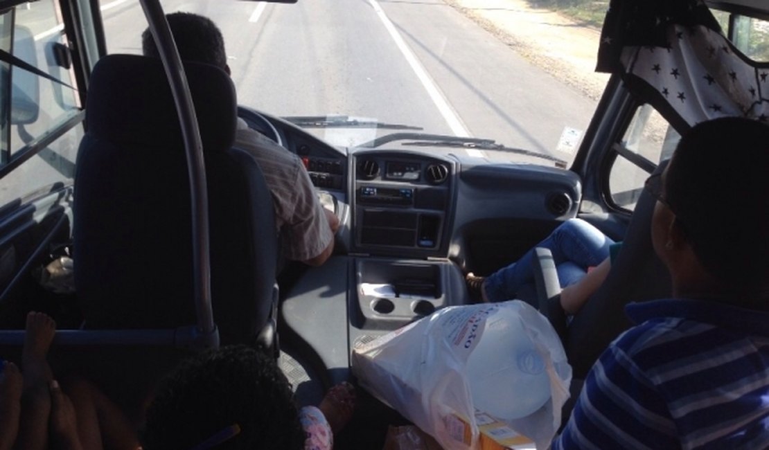 Ônibus e vans complementares saem lotados de Maceió com destino ao interior