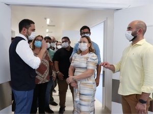 Prefeita Eronita Sposito recebe secretário Alexandre Ayres em Porto Calvo