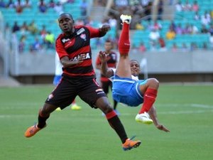 Luis Aguiar e Hugo são dispensados pelo Vitória