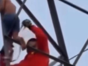Criança de 5 anos mobiliza resgate após subir em torre de transmissão