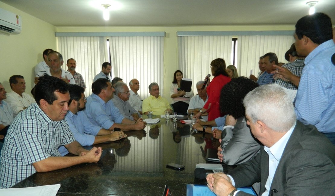 Arapiraca terá videomonitoramento, anuncia governador durante coletiva