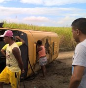 Estudante morre em capotamento de ônibus escolar em Marechal Deodoro