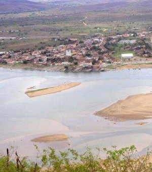 Moradores da cidade ribeirinha de Traipu lamentam morte do rio São Francisco