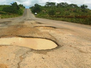 Técnicos analisam risco de infiltração na barragem da Vila Bananeiras