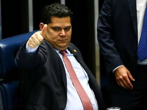 Municípios pressionam deputados por fatia maior de auxílio