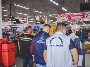 Prefeitura de Maceió apreende mais de 700kg de alimentos estragados