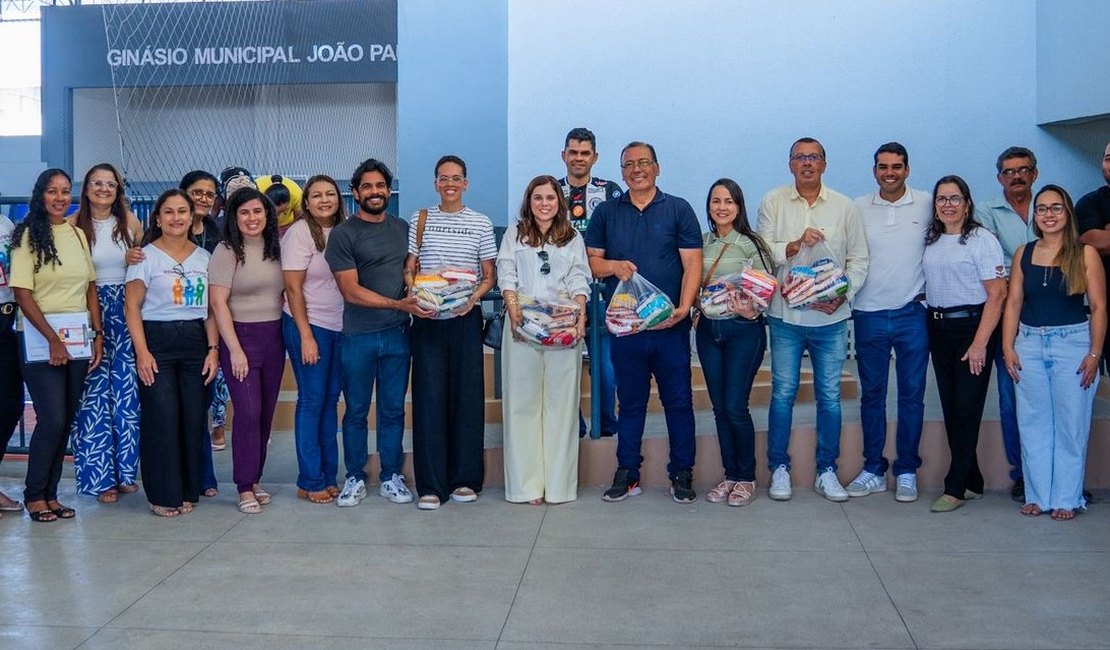 Prefeitura de Arapiraca entrega cestas básicas da Corrida de Emancipação