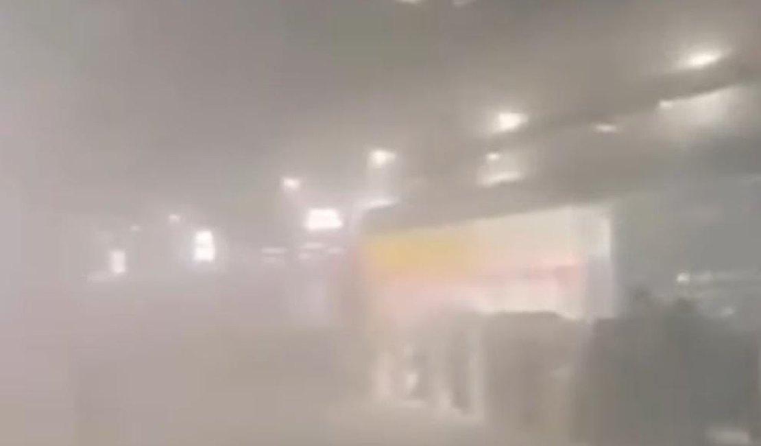 Irã bombardeia aeroporto de Dubai em retaliação a ataques de EUA e Israel