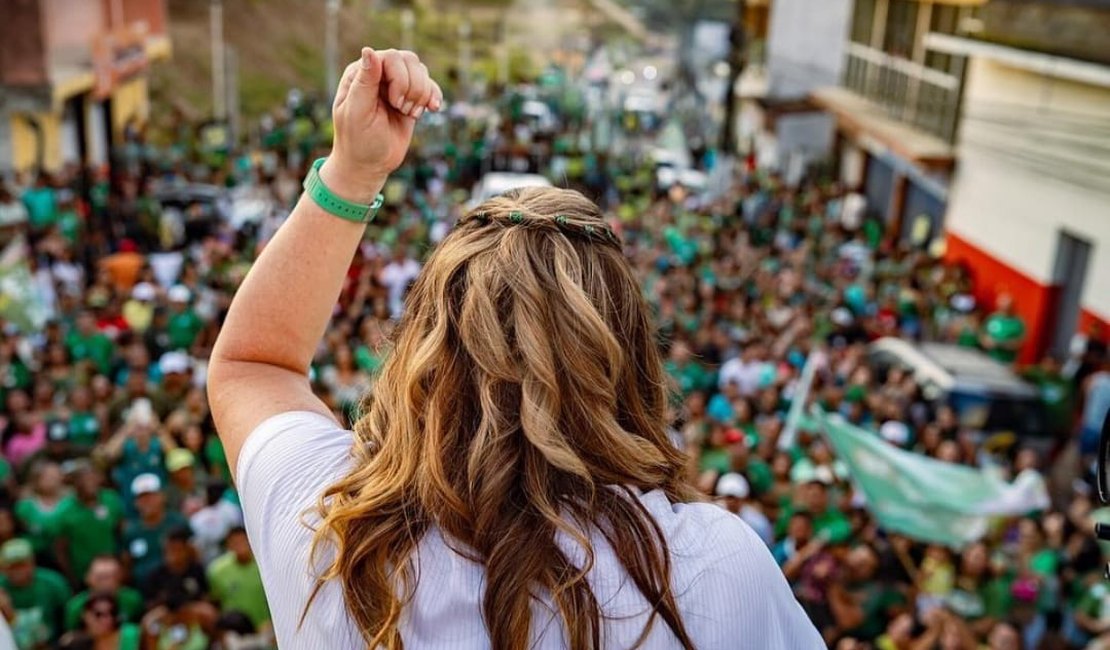 Eronita Sposito lidera maior caminhada da história de Porto Calvo