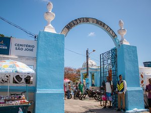 Comissão de Vereadores de Maceió viaja a SP para conhecer modelos de cemitérios