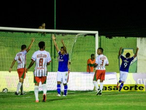CSA vence CEO por 1 a 0 e assume liderança do grupo B no Alagoano 