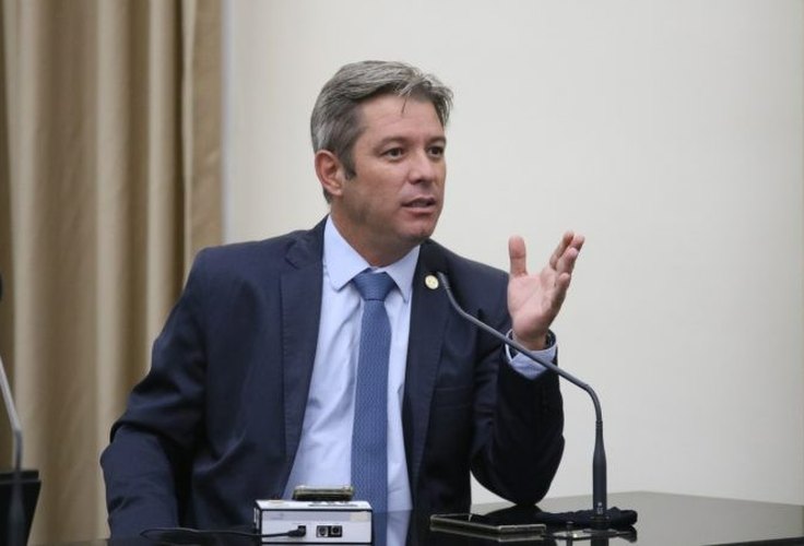 Após conversar com Bolsonaro, deputado Cabo Bebeto pode disputar governo de Alagoas