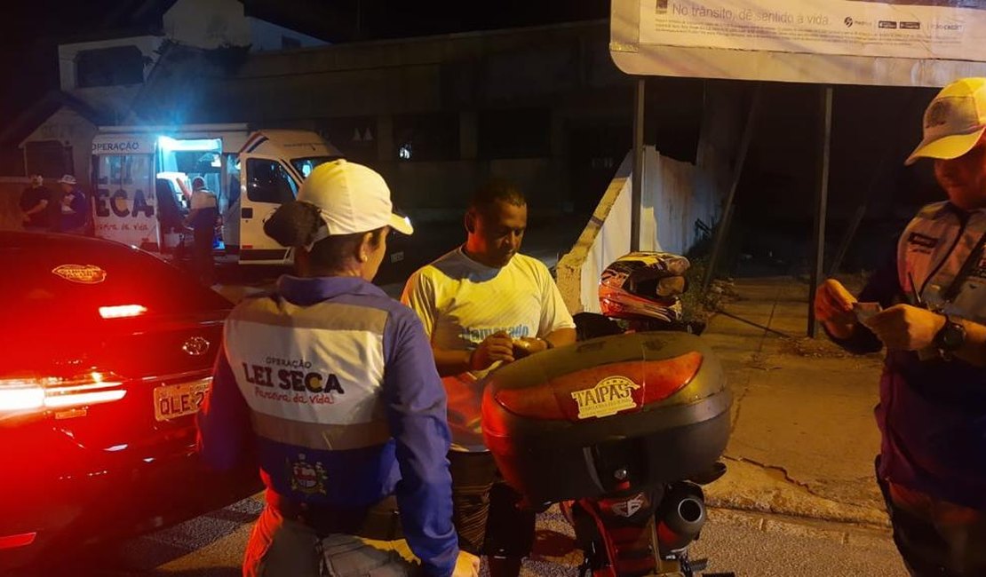 Lei Seca flagra condutores embriagados e inabilitados em Maceió