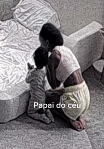 Brunna Gonçalves emociona seguidores ao orar com a filha antes de dormir