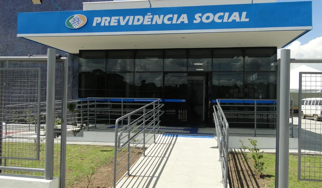 Após assembleia virtual, os servidores do INSS decidem aderir à greve nacional