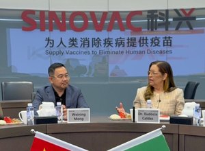 Senadora dra. Eudócia conhece hospital chinês que usa IA, robótica e big data