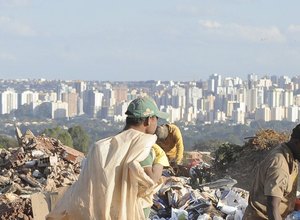 Lixos de grandes centros podem gerar energia elétrica para 100 milhões de brasileiros