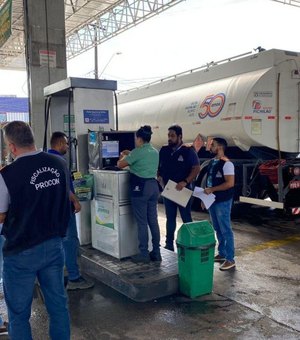 Postos de combustíveis recebem fiscalização da Procon em Maceió