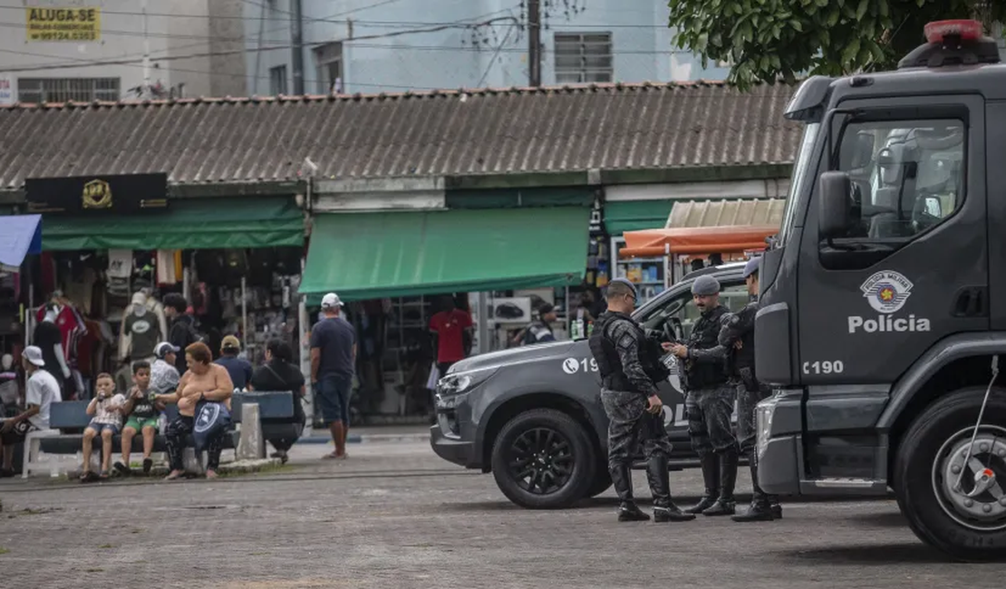 Polícia pede prisão do irmão de suspeito de atirar e matar soldado em Guarujá