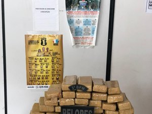 Polícia apresenta quase 50 quilos de drogas que estavam com traficante morto em confronto nesta quarta (29)