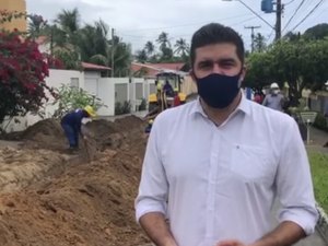 Rui Palmeira visita obras do Nova Maceió em Guaxuma