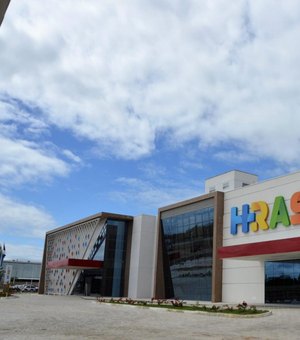 Botijão de gás explode dentro de residência e deixa idoso ferido em Delmiro Gouveia