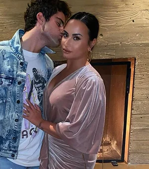 Ex-noivo de Demi Lovato é preso por violência doméstica