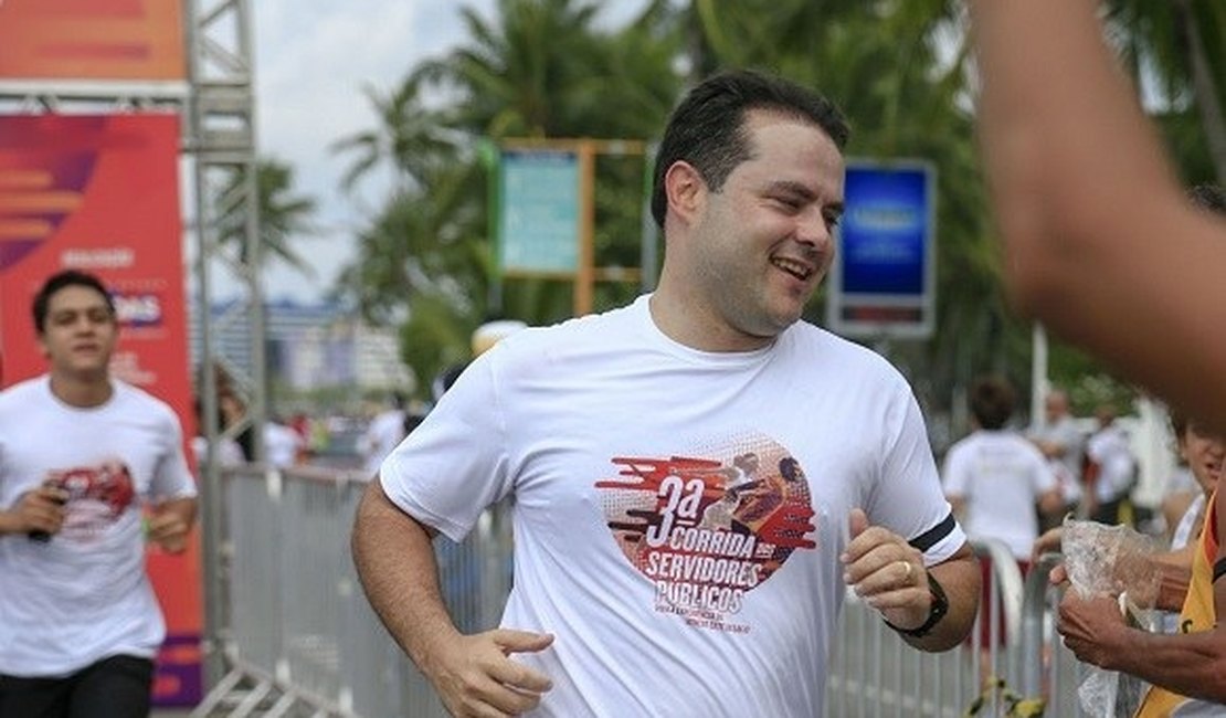 Governador Renan Filho participa da III Corrida dos Servidores Públicos