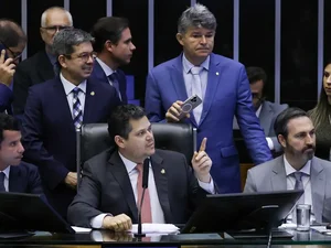 Congresso aprova crédito de R$ 42 bi para Previdência e Bolsa Família