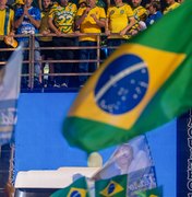 Maceió para no bloco do 22 e reúne milhares em apoio a Flávio Bolsonaro e Alfredo Gaspar