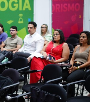 Sesau acolhe 17 novos médicos do Programa Mais Médicos em Alagoas