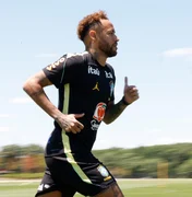 Neymar vai a campo pela primeira vez em treino da seleção brasileira