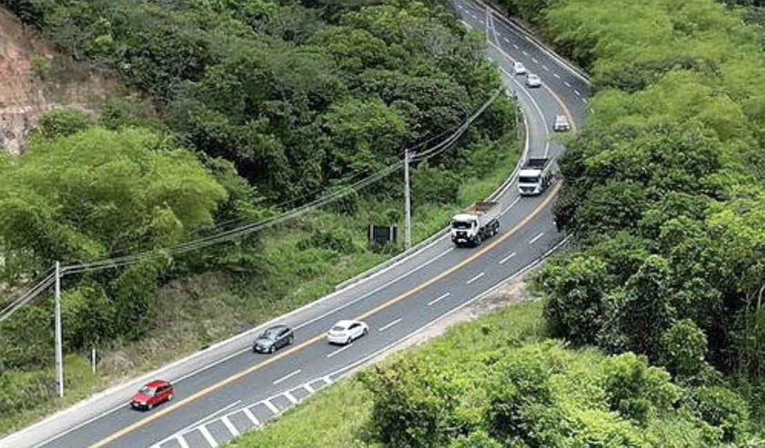 Revitalização de 50 quilômetros na BR-423 no Sertão de Alagoas é concluída pelo DNIT