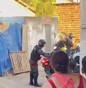 Homem é baleado após resistir à abordagem da polícia no Manoel Teles