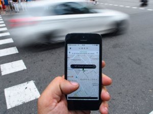 Câmara aprecia projeto que proíbe uso de aplicativos para transporte de passageiros