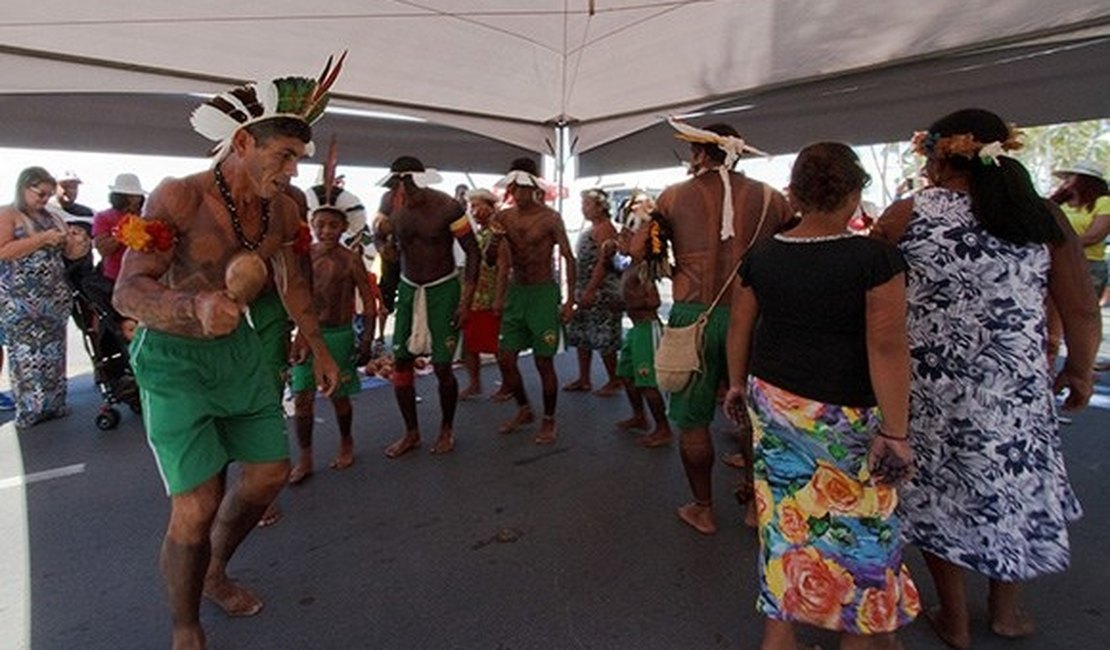 Secult realiza ações na orla de Maceió em comemoração ao Dia do Índio