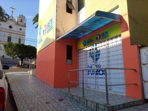 [Vídeo] Sete Segundos inaugura sucursal em Palmeira dos Índios em parceria com Nova Farol FM