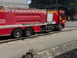 Mulher morre carbonizada em incêndio no Trapiche da Barra, em Maceió