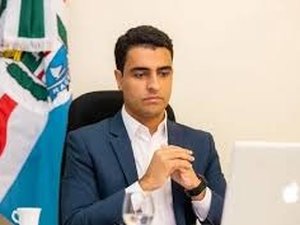 Entre alianças e rupturas, JHC pode estar cavando seu próprio desgaste