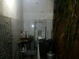 Três dias após enxurrada, moradora do Mutange diz que não tem para onde ir