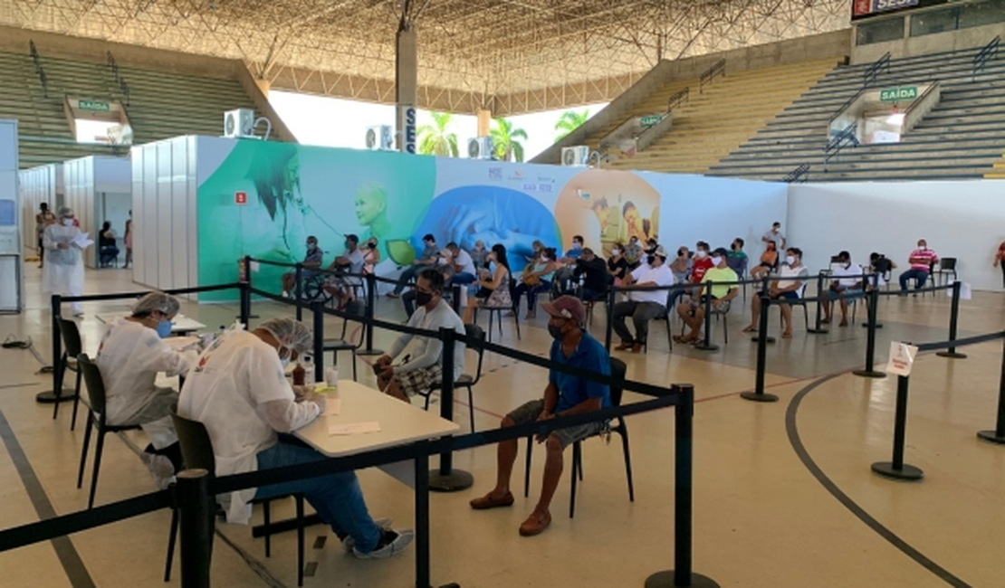 Alagoas já contabiliza 2.989 mortes e mais de 130 mil infectados por Covid-19