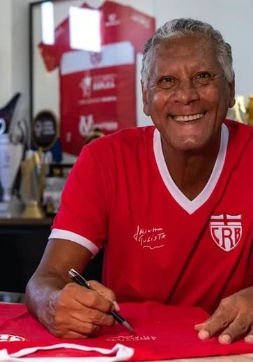 Joãozinho Paulista recebe alta após quase duas semanas internado em Maceió