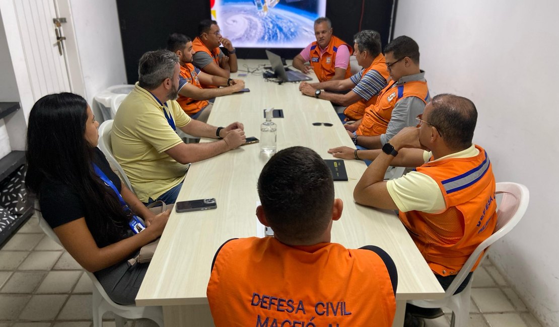 Defesa Civil de Alagoas apresenta novo sistema de alertas em reunião estratégica