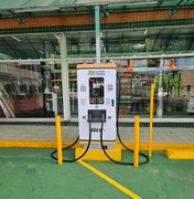 Arapiraca ganha seu primeiro carregador rápido para veículos elétricos no Agreste de Alagoas