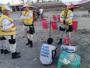 Ronda no Bairro flagra uso de drogas e localiza criança perdida no fim de semana